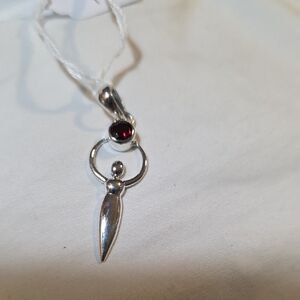 Elegant Sterling Silver Pendant with Garnet Gemstone